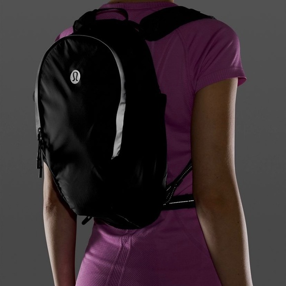 Lululemon Fast And Free Backpack 13L - Picture 5 of 15